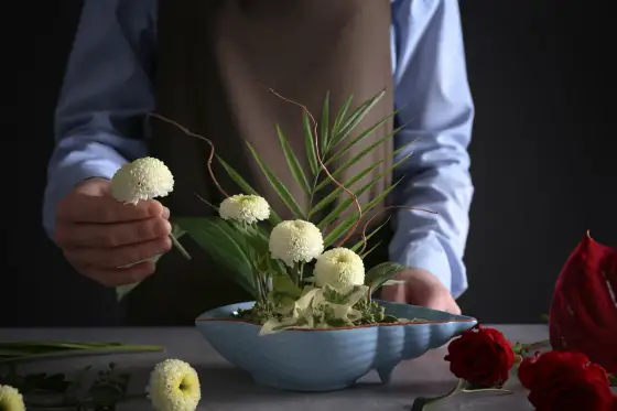 Ikebana w domu - zasady, style i prosta kompozycja